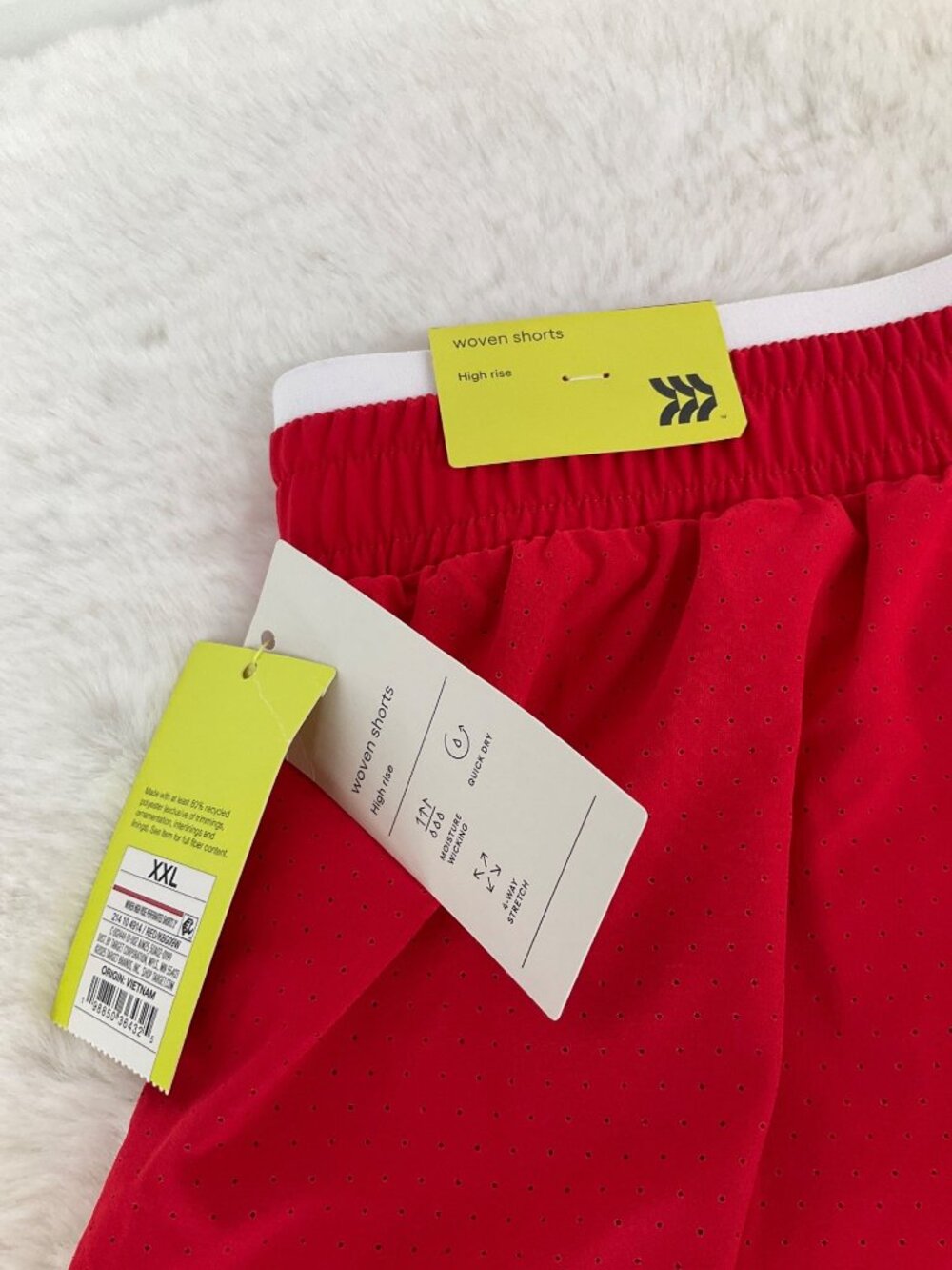 All In Motion Size XXL Women's High Rise Woven Perforated 3" Inseam Shorts, Red - Picture 7 of 8